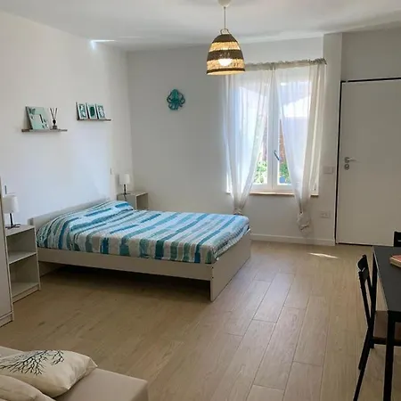 Appartamento La Casa Di Allegra, Monolocale A Le Grazie - Comune Di